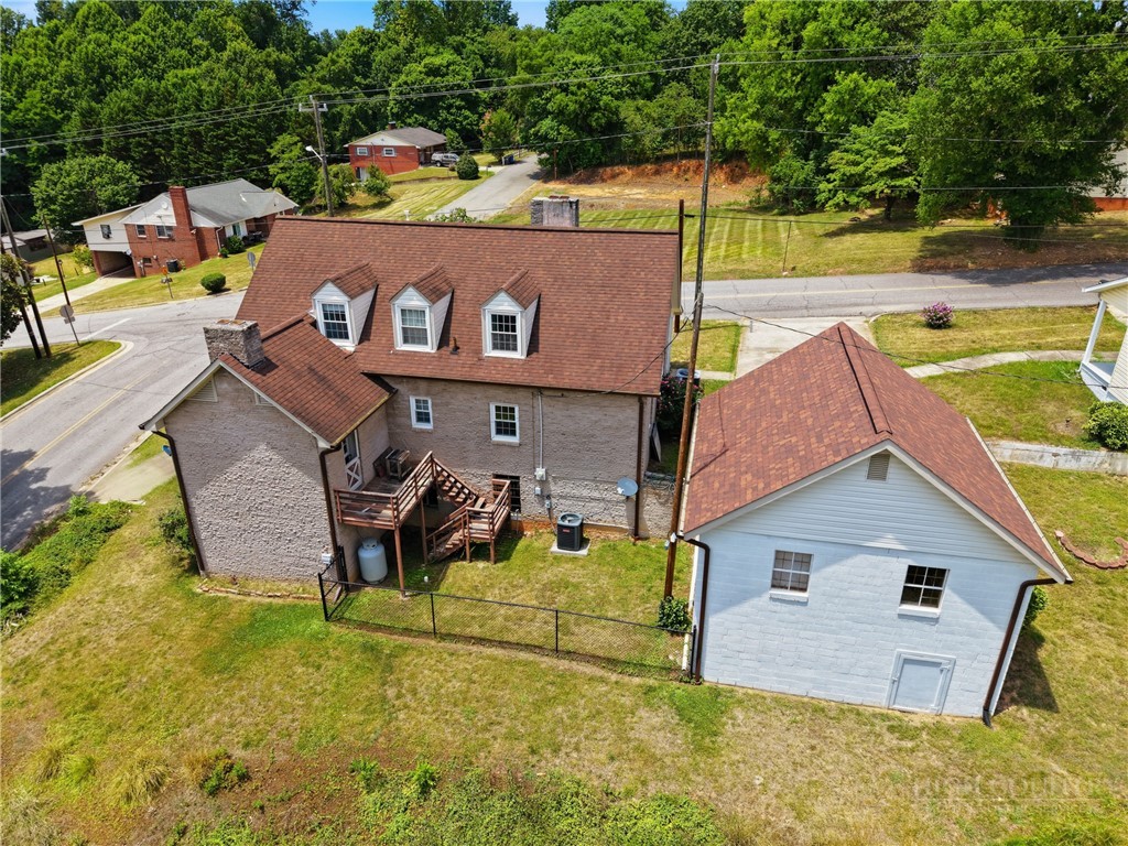 913 I Street Property Photo 4