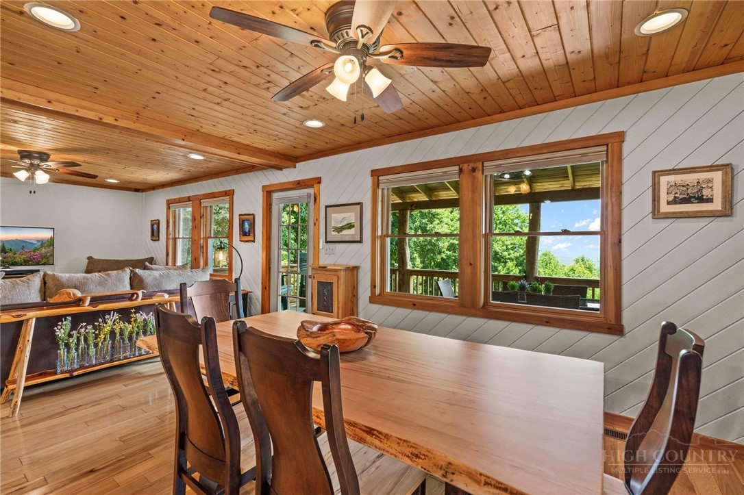 374 Tinys Mountain Drive Property Photo 11