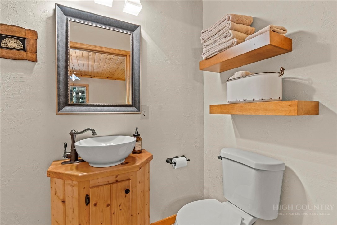 374 Tinys Mountain Drive Property Photo 26