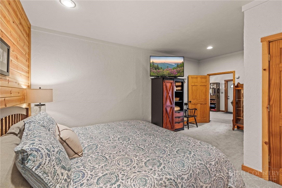374 Tinys Mountain Drive Property Photo 31