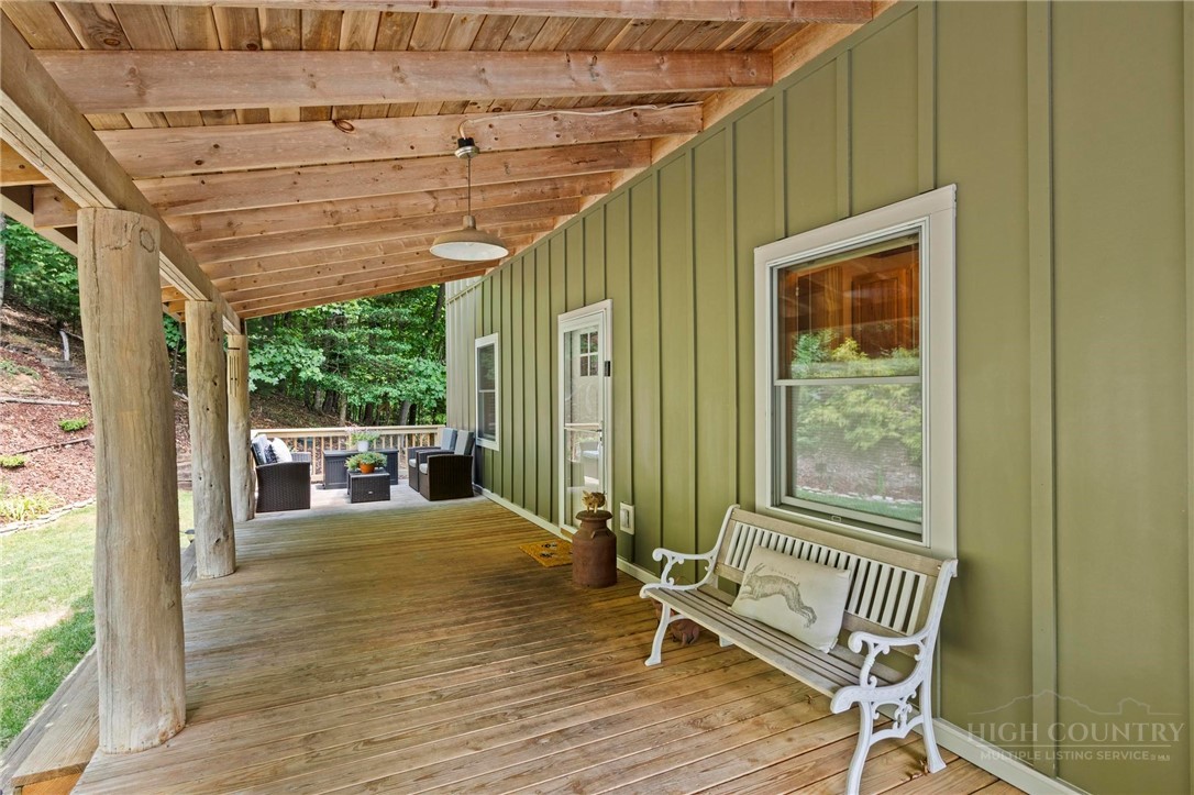 374 Tinys Mountain Drive Property Photo 37