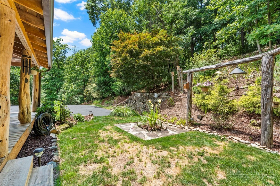 374 Tinys Mountain Drive Property Photo 39