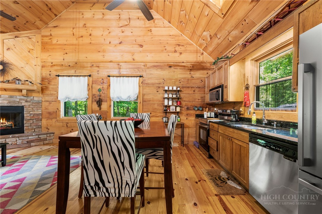 135 Teaberry Trail Property Photo 9