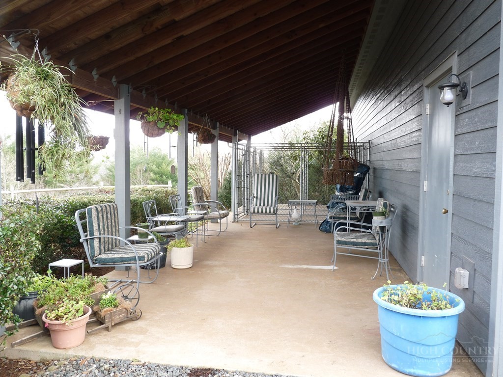 853 Cox Road Property Photo 4