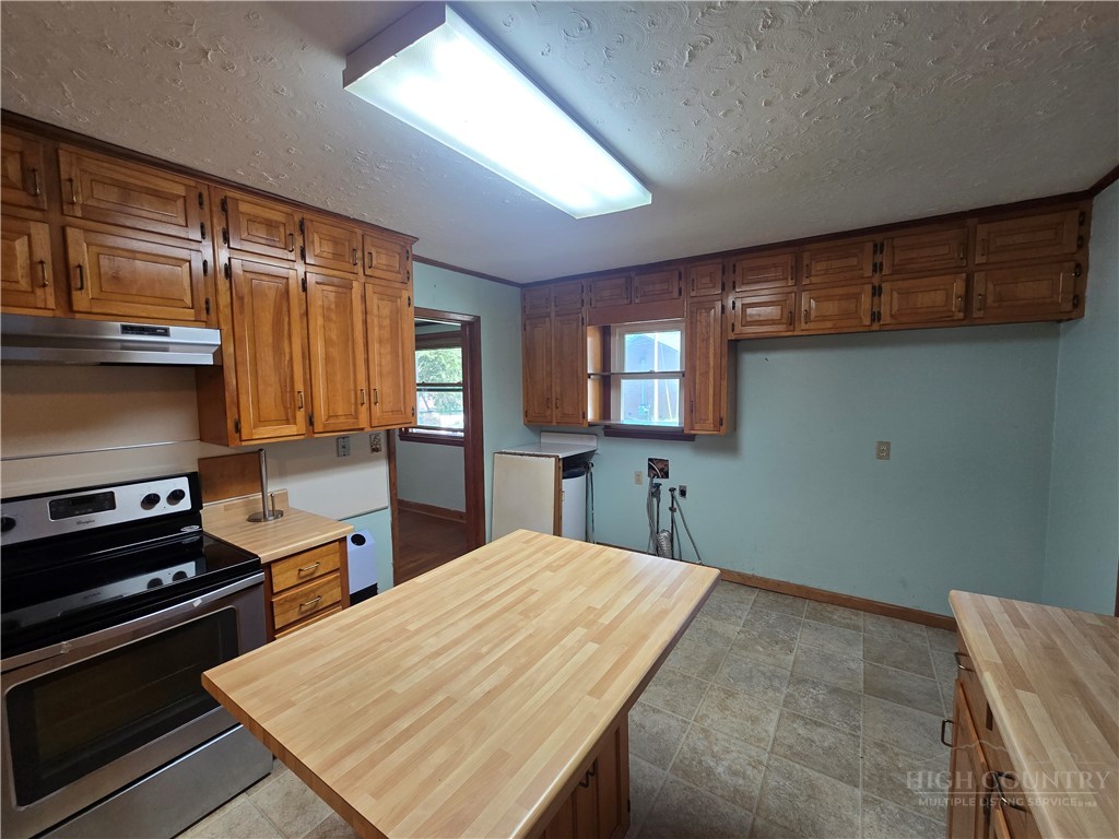 159 Hubert Street Property Photo 13