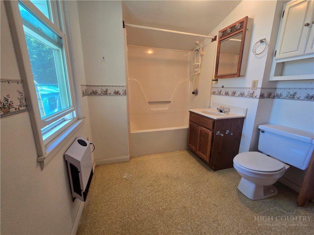 159 Hubert Street Property Photo 25