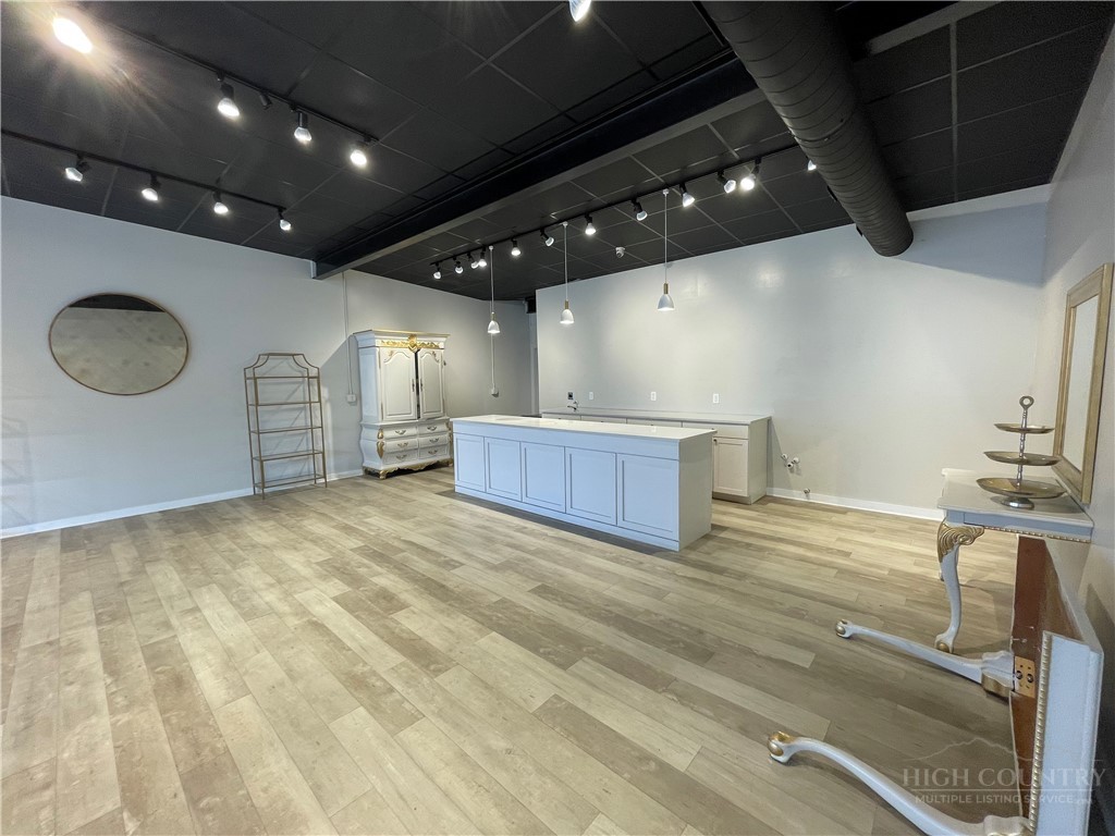15 E 2nd Street Property Photo 5