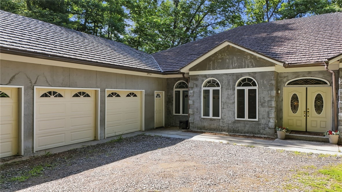 211 Independence Way Property Photo 4