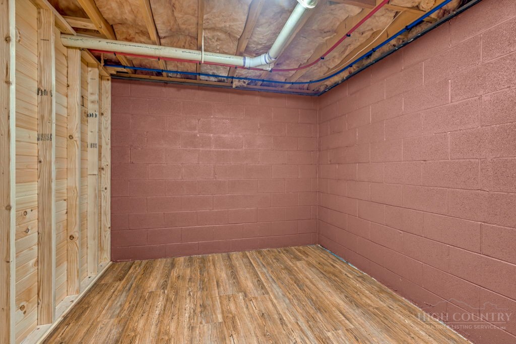466 Rachel Way Property Photo 16