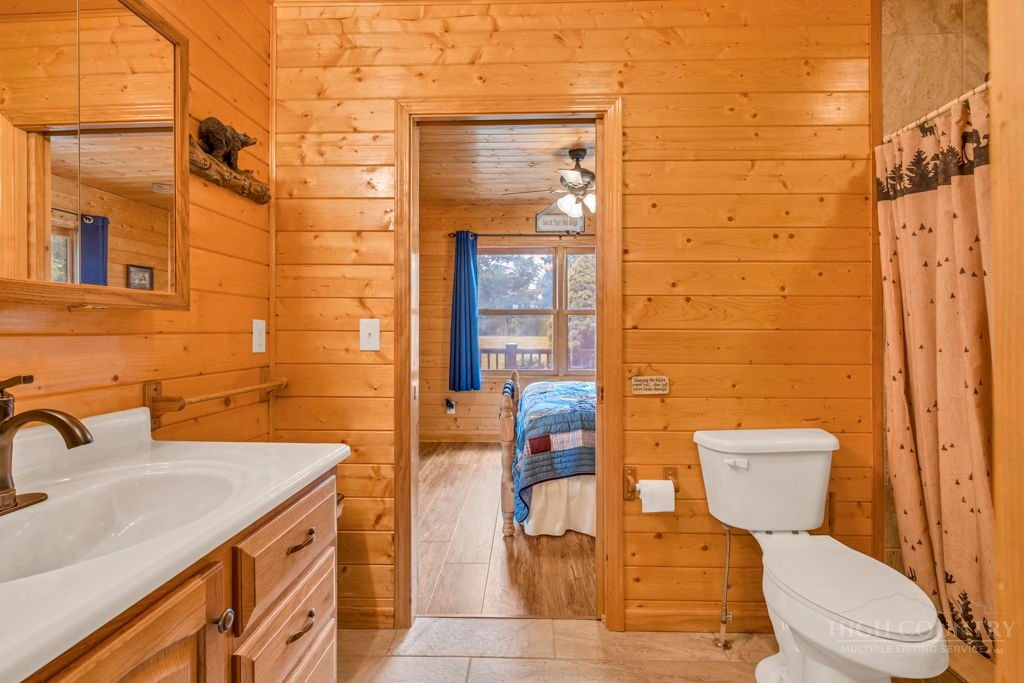 466 Rachel Way Property Photo 27