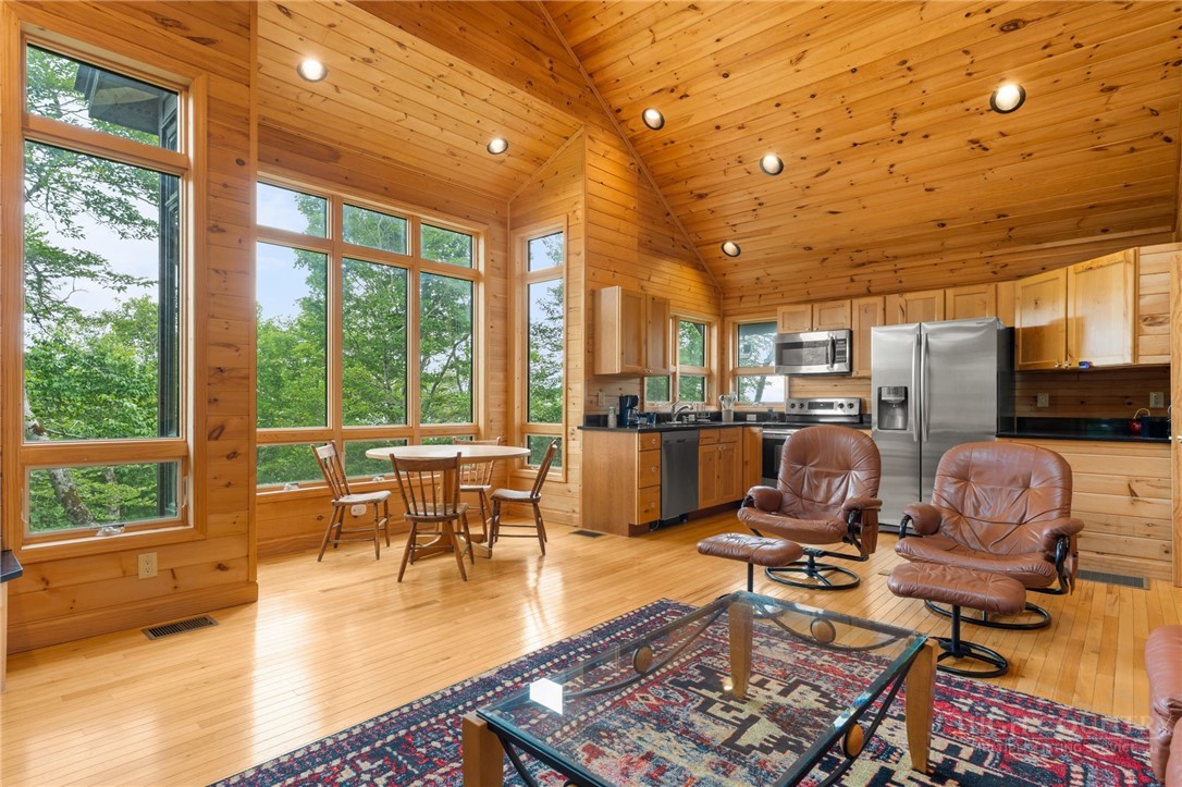 200 Summit Road Property Photo 35