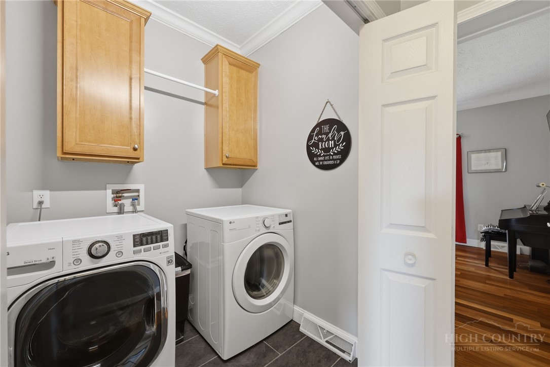 384 Clear Branch Drive Property Photo 18
