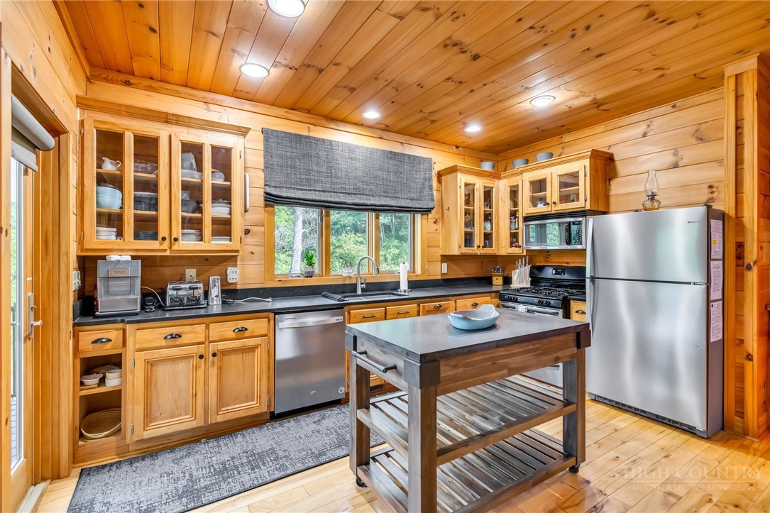 309 Flint River Drive Property Photo 12