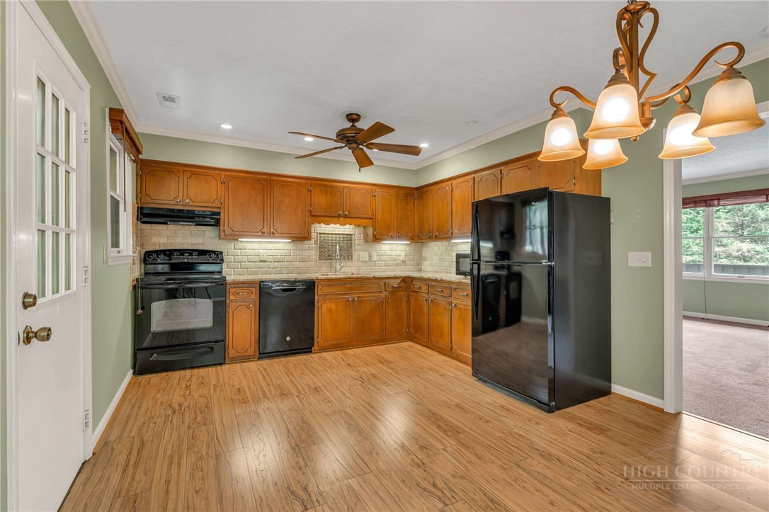150 Village Green F-6 Property Photo 6