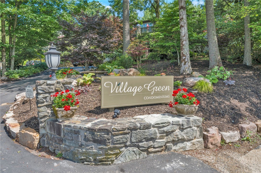150 Village Green F-6 Property Photo 17