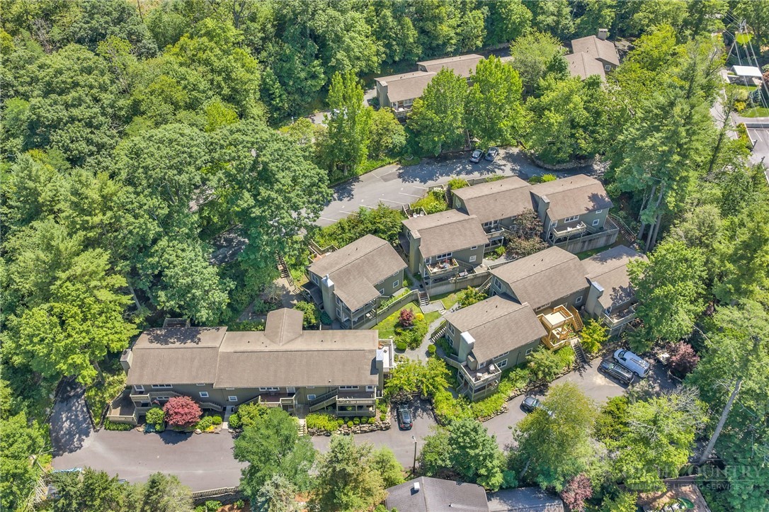 150 Village Green F-6 Property Photo 20