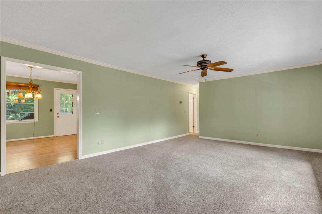 150 Village Green F-6 Property Photo 27