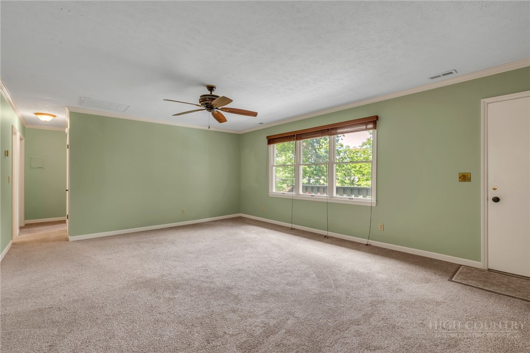 150 Village Green F-6 Property Photo 30