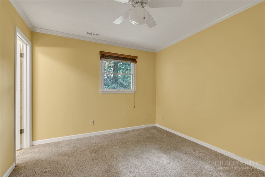 150 Village Green F-6 Property Photo 31