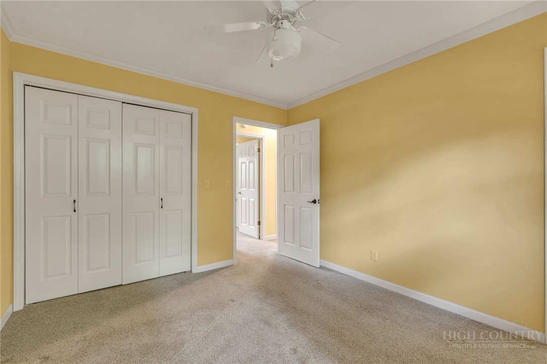 150 Village Green F-6 Property Photo 32