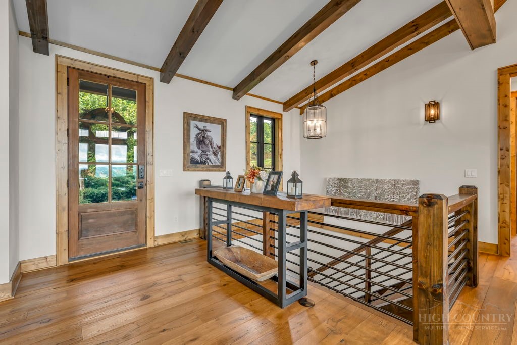 695 Goldenrod Road Property Photo 5