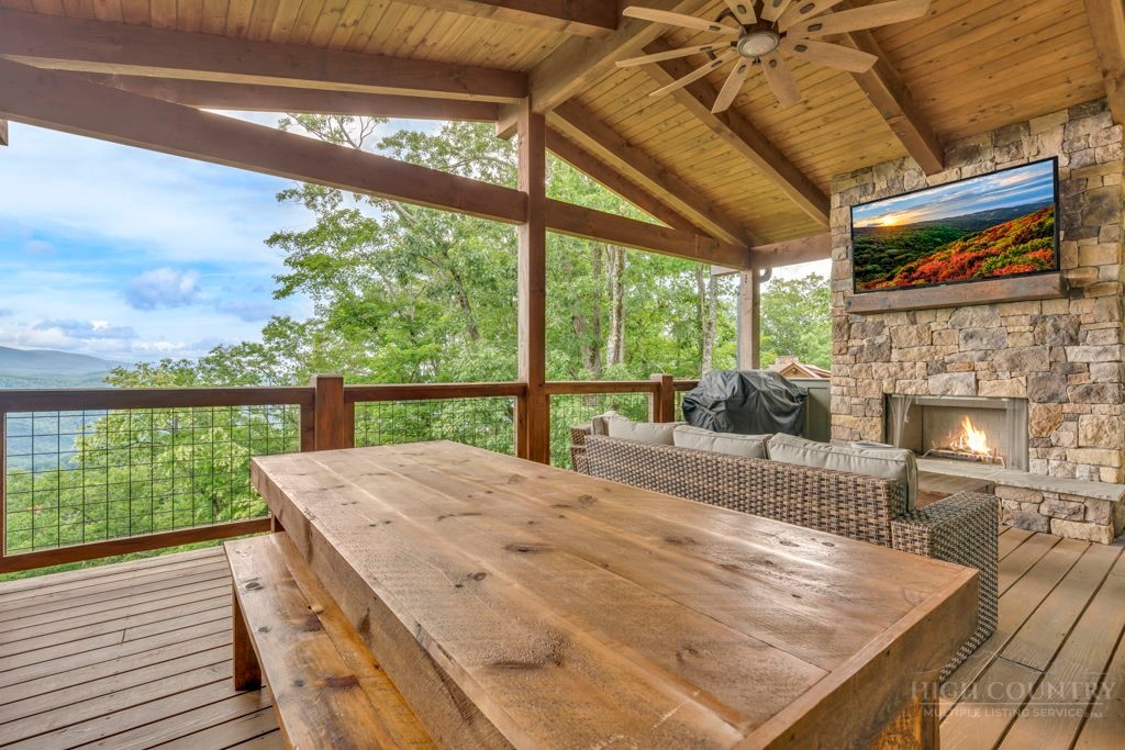 695 Goldenrod Road Property Photo 15