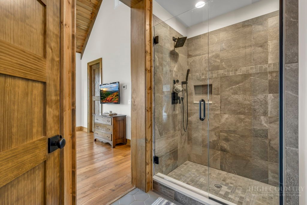 695 Goldenrod Road Property Photo 21