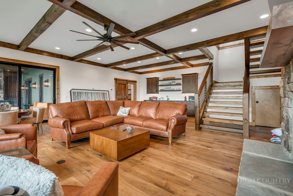 695 Goldenrod Road Property Photo 25