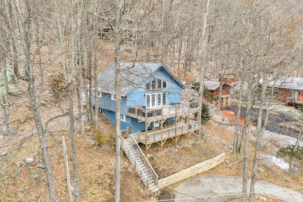 1340 Skyland Drive Property Photo 7