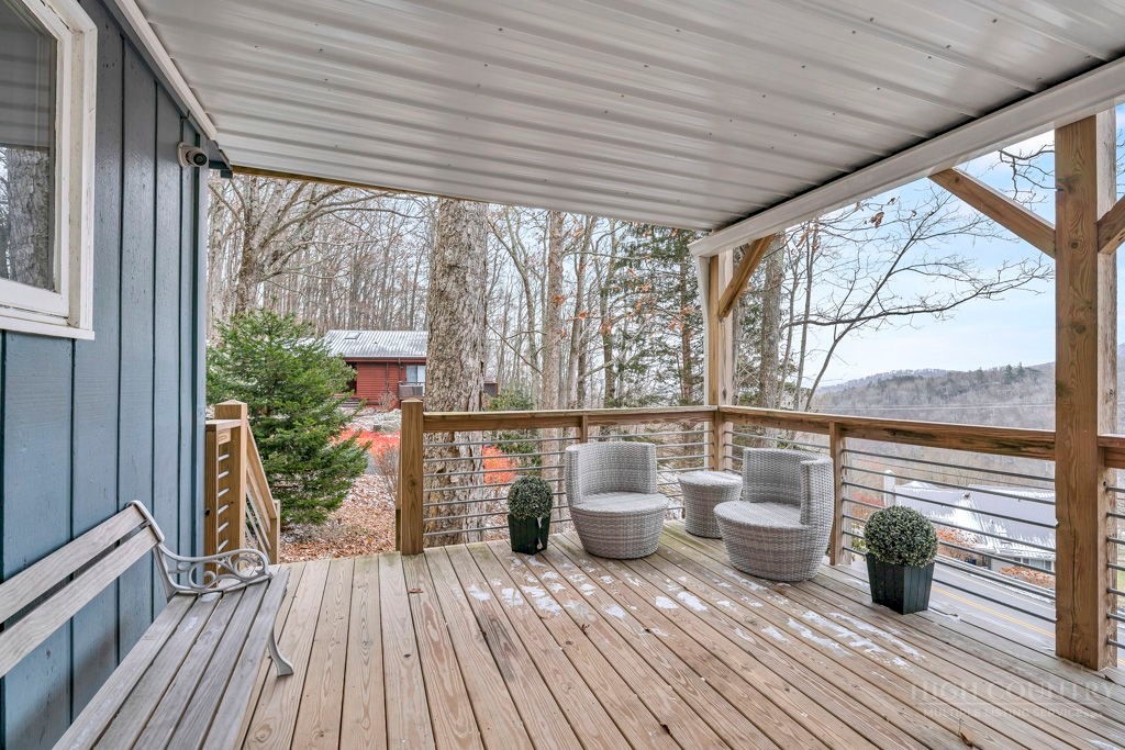 1340 Skyland Drive Property Photo 13