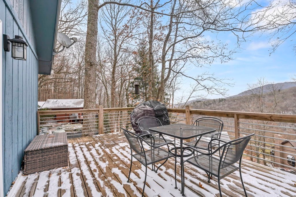 1340 Skyland Drive Property Photo 15