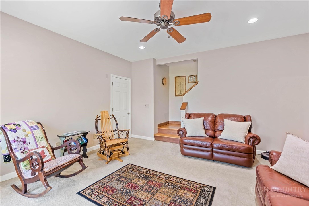 159 Oak Leaf Trail Property Photo 24