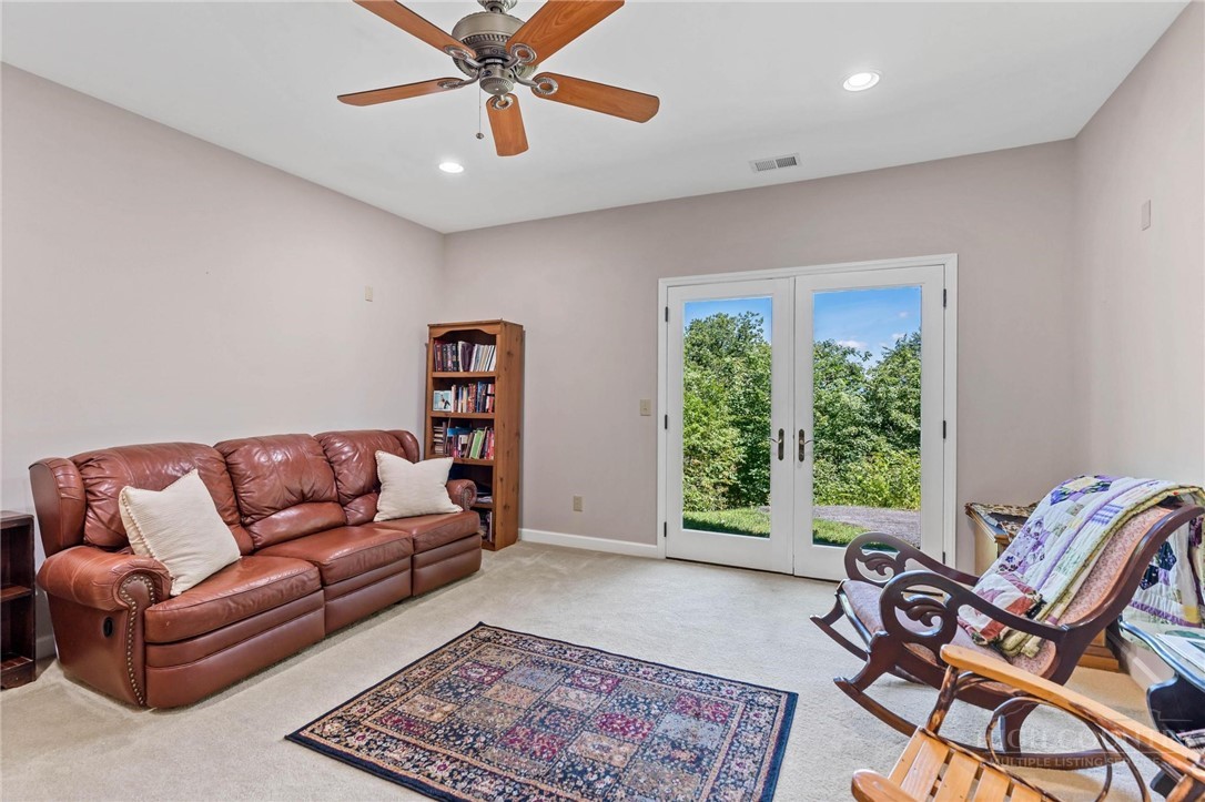 159 Oak Leaf Trail Property Photo 25