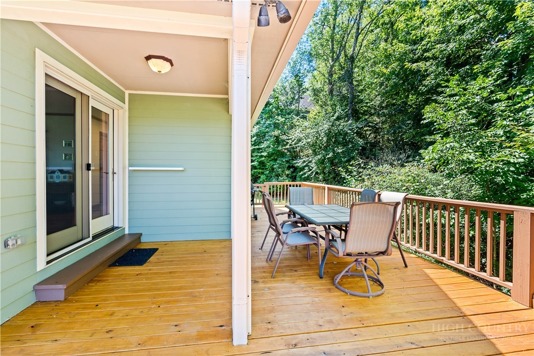 159 Oak Leaf Trail Property Photo 41