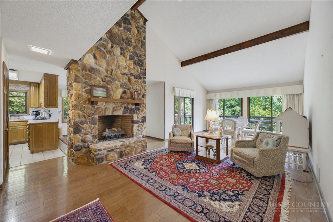110 Northview Ridge Property Photo 4