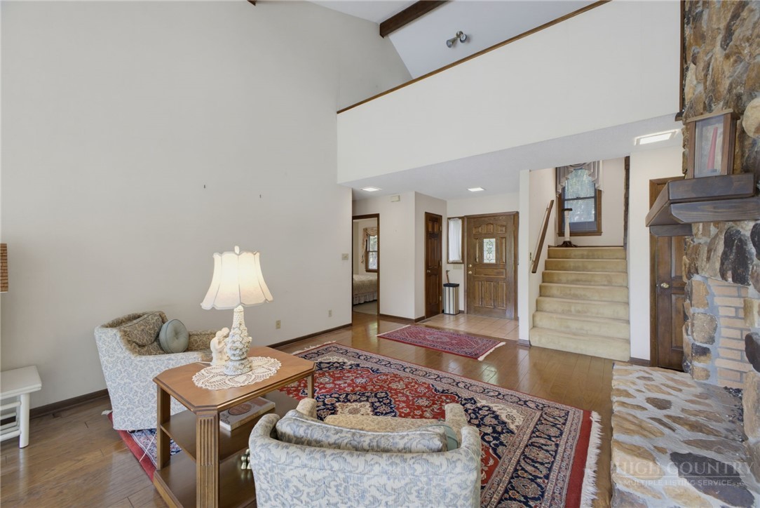 110 Northview Ridge Property Photo 5