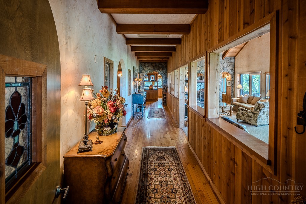 101 Castle Hill Lane Property Photo 12