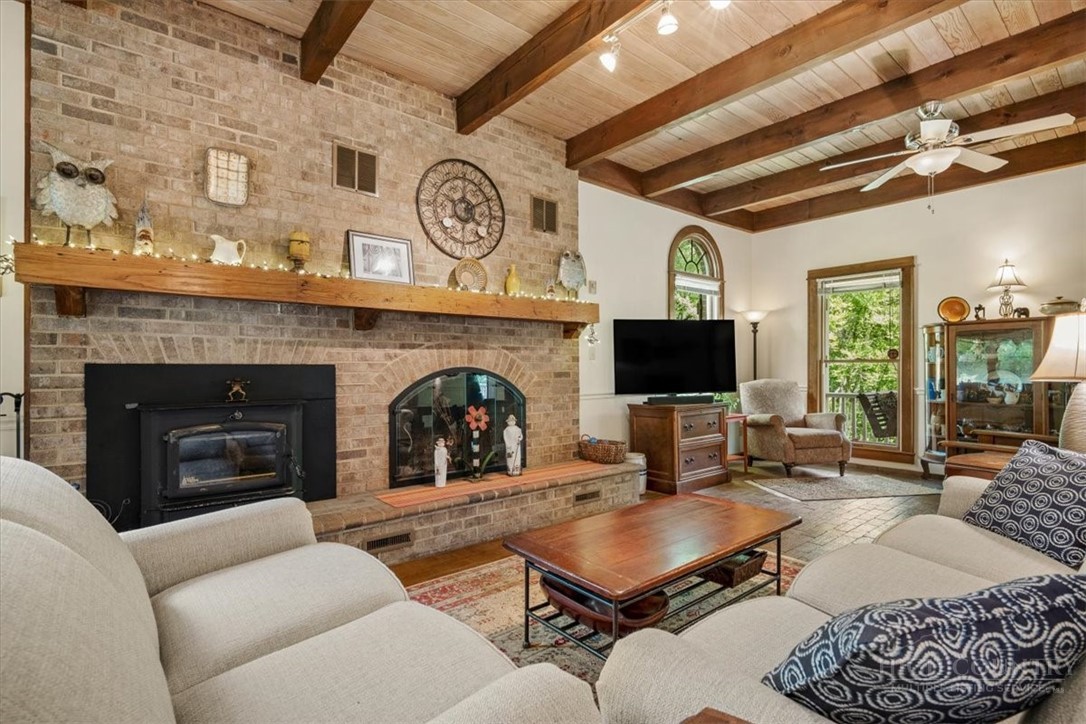 1243 Meadowfork Road Property Photo 8