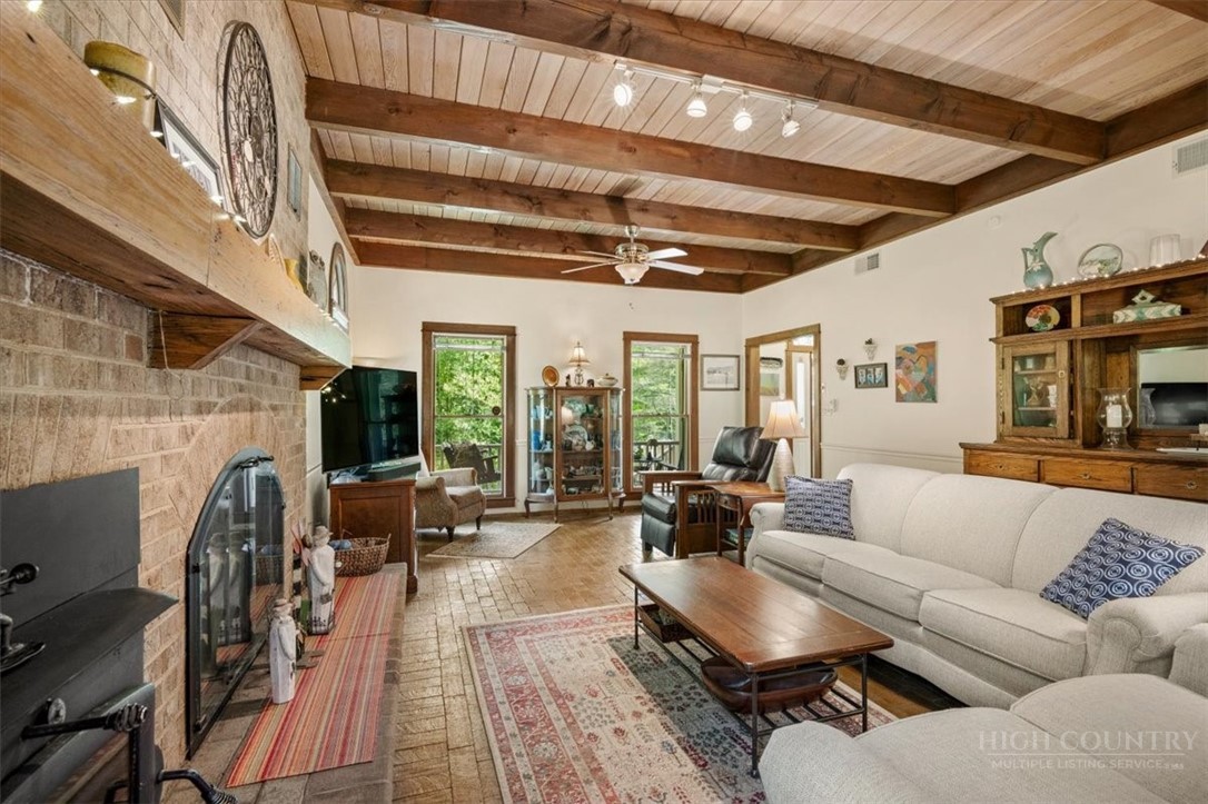 1243 Meadowfork Road Property Photo 10