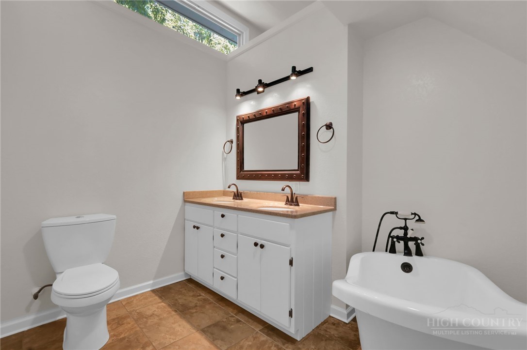 188 Holly Lane Property Photo 23