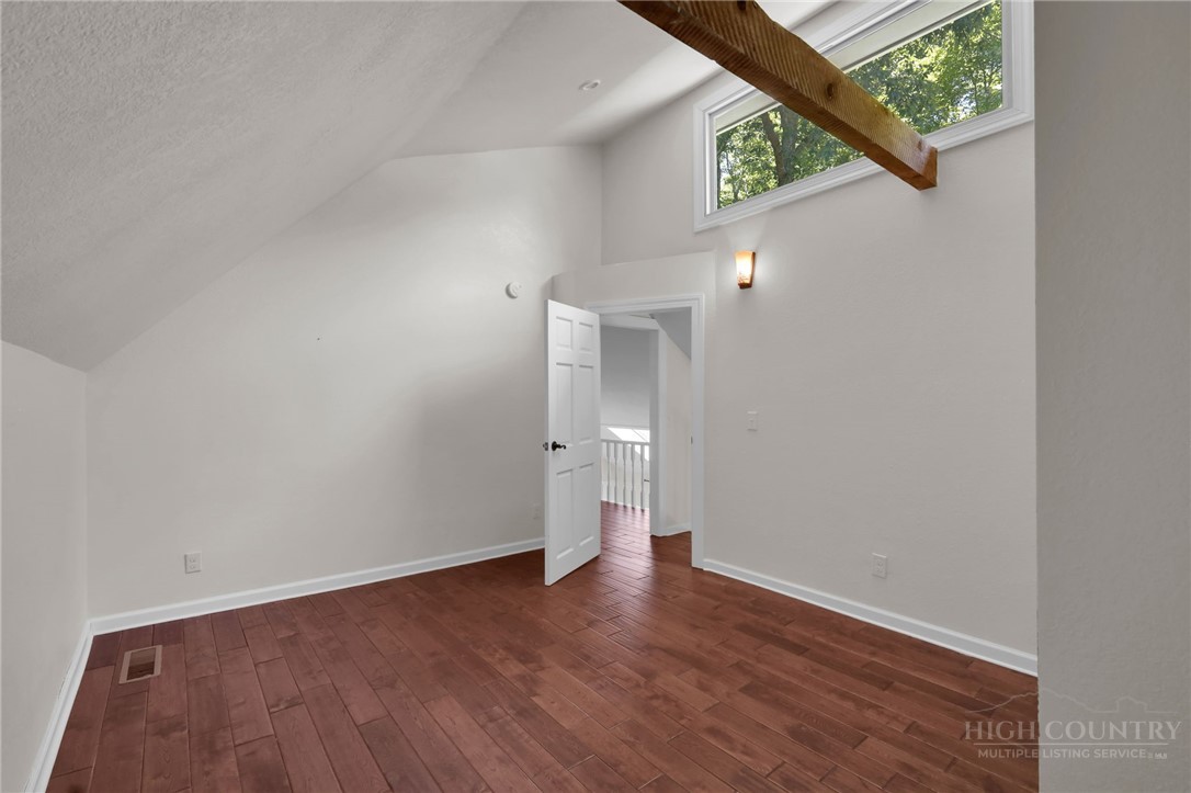 188 Holly Lane Property Photo 33