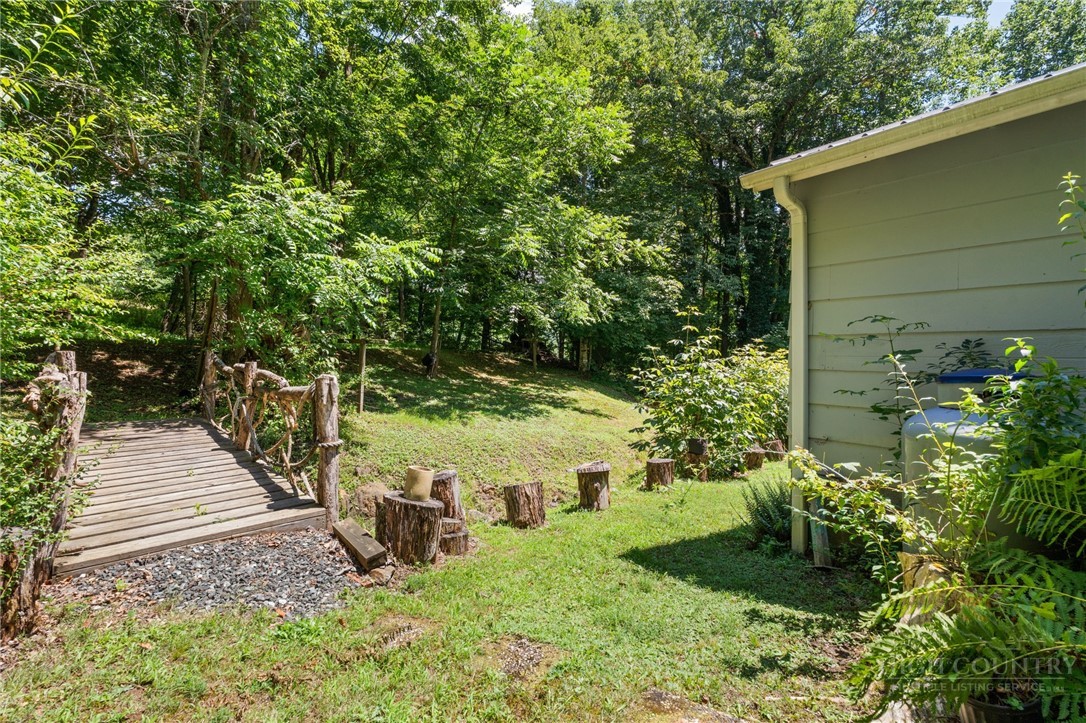 129 Troys Trail Property Photo 31