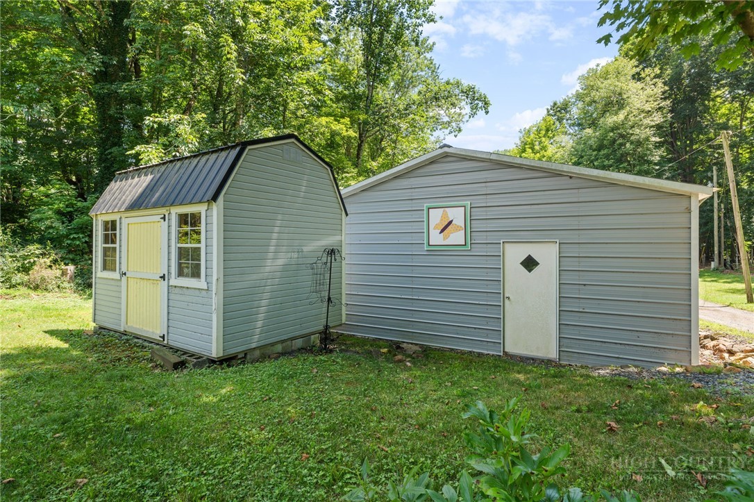 129 Troys Trail Property Photo 34