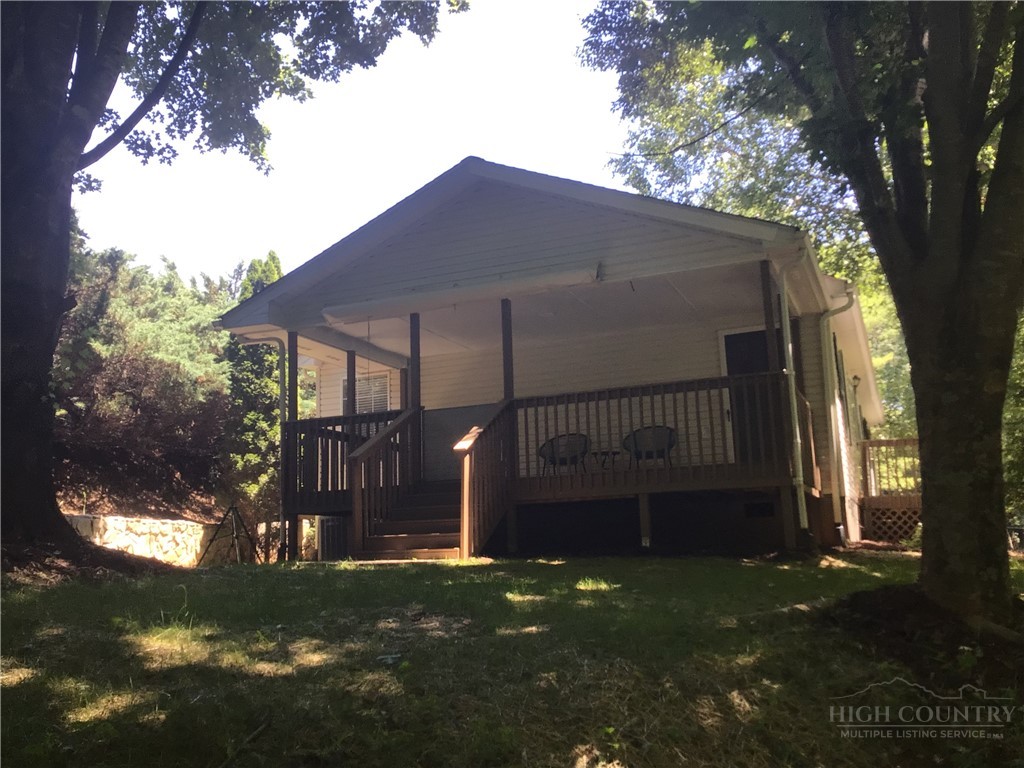 301 Tailor Made Ranch Road Property Photo 3