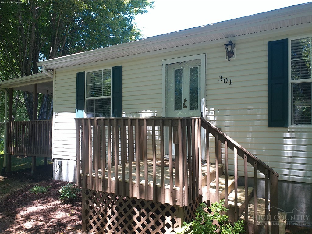 301 Tailor Made Ranch Road Property Photo 5