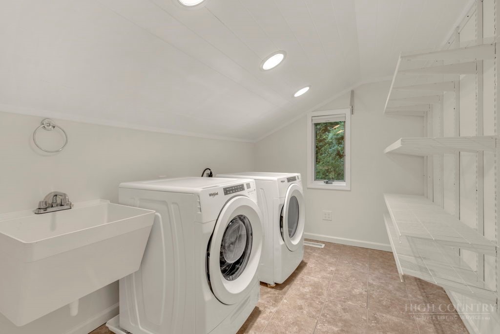 151 Edgewood Drive Property Photo 17