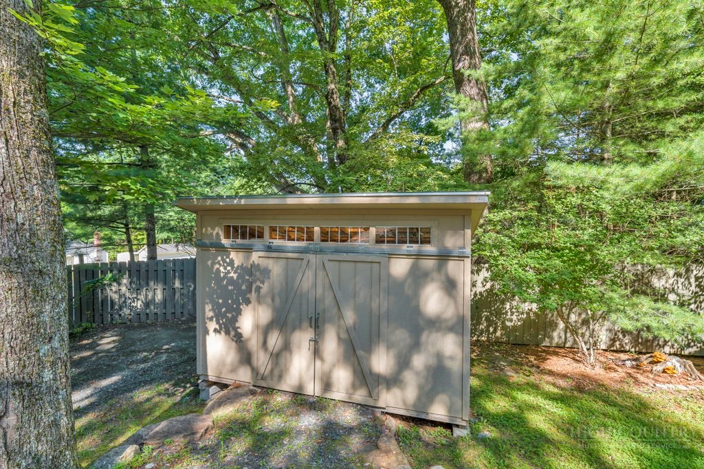 151 Edgewood Drive Property Photo 41
