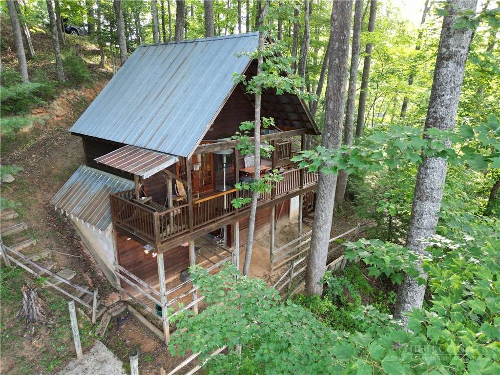 190 Wagon Ridge Lane Property Photo 2