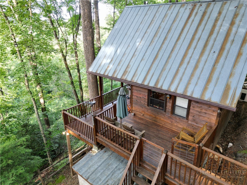 190 Wagon Ridge Lane Property Photo 4