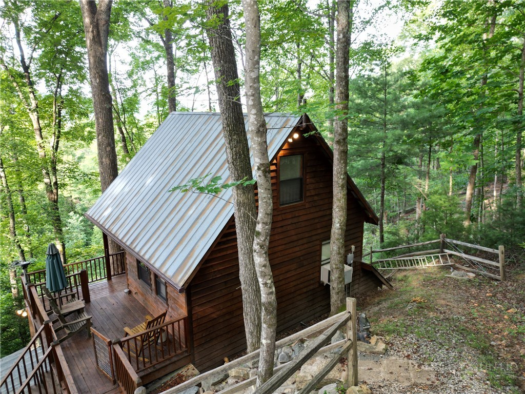 190 Wagon Ridge Lane Property Photo 7